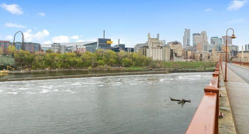 45 University Ave, Minneapolis MN 55414-1000 exterior