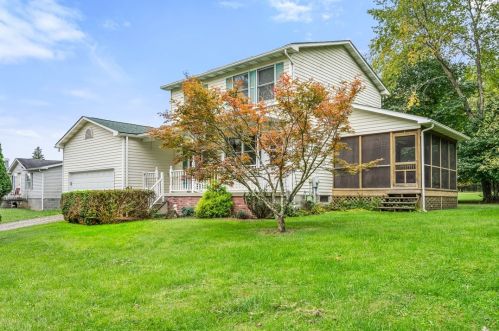 105 Jolinda Dr, Fairdale, PA 15320-1298
