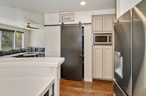 29584 Mammoth Ln, Santa Clarita CA  91387-6216 exterior