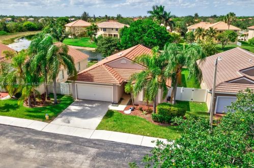 16565 10th St, Hollywood, FL 33028-1466