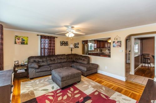 38 Williams St, Providence, RI 02906-1029