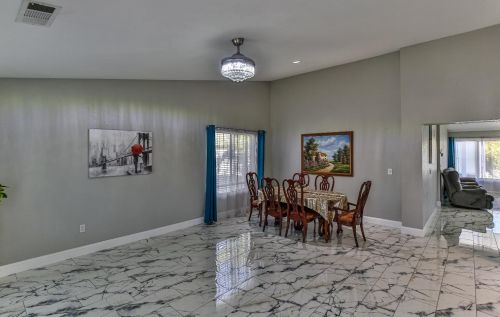 8489 Mcgray Way, Elk Grove CA  95624-4121 exterior