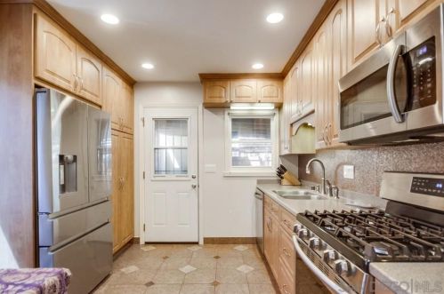 3082 Juniper St, San Diego CA 92104-5624 exterior