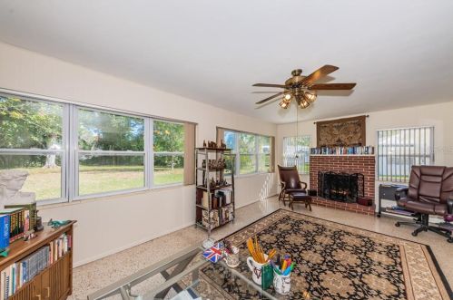 781 58th Ave, Saint Petersburg FL  33703-1601 exterior