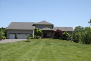 489 Whitney Rd, Ontario, NY 14519-9116
