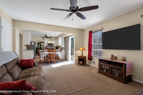 57 Thompson Bridge Rd, Jackson Twp NJ  08527-4623 exterior