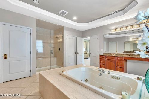 3 Equinox Ln, East Freehold NJ  07728-8652 exterior