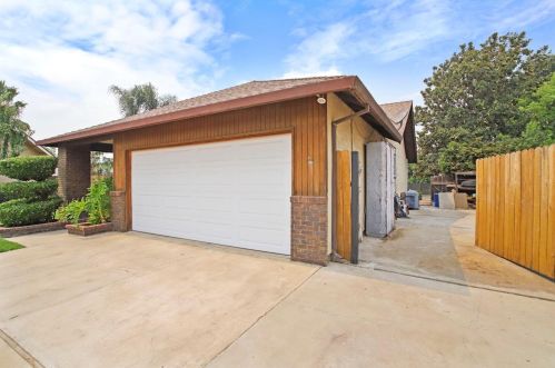 529 Cheri Ct, Ripon CA  95366-2805 exterior