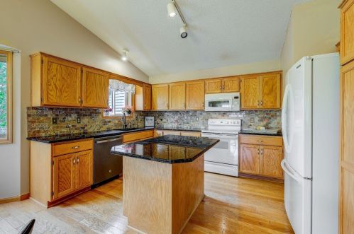 5337 Kahler Dr, Otsego, MN 55301-9762
