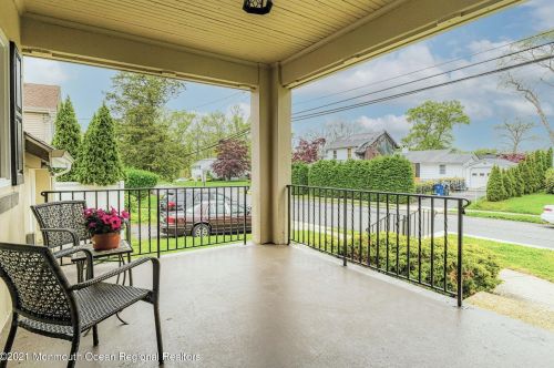 1319 Walnut Ave, Tinton Falls, NJ 07712-4662