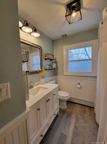 10 Lincoln Dr, Washingtonville NY  10992-1229 exterior