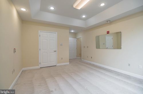 2033 Windrow Dr, Princeton NJ  08540-5023 exterior