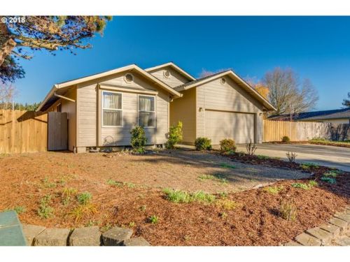 1845 Sesame St, Mcminnville, OR 97128-7158