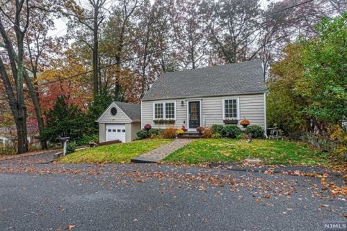 45 Longview Trl, Parsippany NJ  07834-2039 exterior
