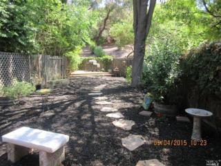 1776 London Dr, Benicia, CA 94510-1345