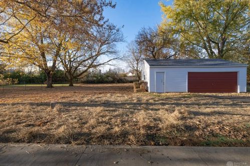 375 Lincoln Dr, Franklin OH  45005-3135 exterior