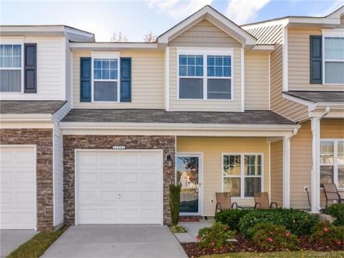 13983 Singleleaf Ln, Charlotte, NC 28278-7750