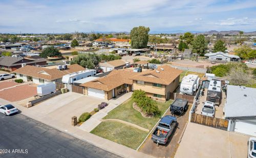 5752 Monte Cristo Ave, Glendale AZ 85306-2230 exterior