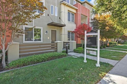 1060 Duane Ct, Sunnyvale, CA 94085-2603