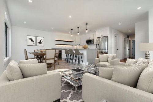 325 Benton St, Santa Rosa, CA 95401-4834