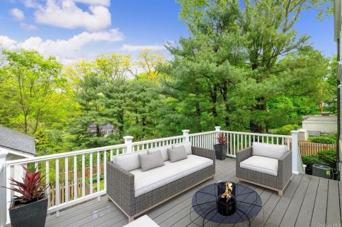 41 Walworth Ave, Scarsdale NY  10583-1433 exterior