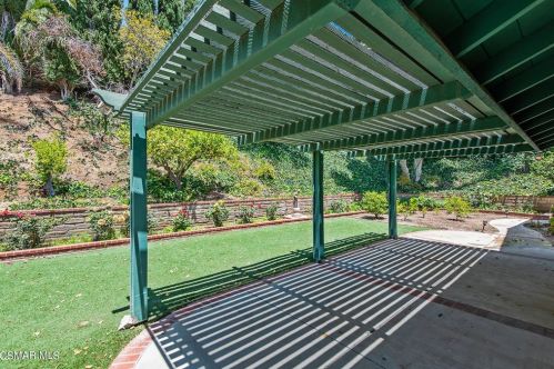 643 Dana Dr, Santa Paula CA  93060-1614 exterior