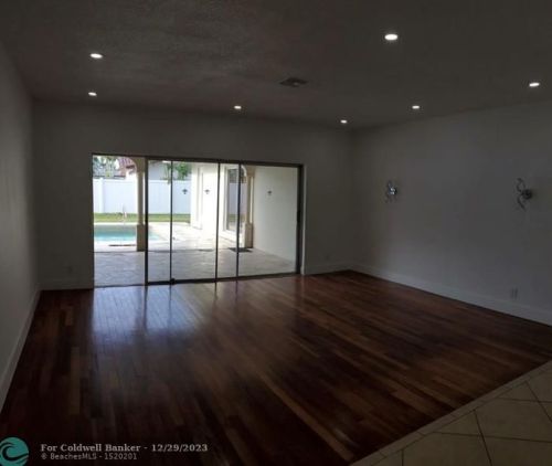 4948 33rd Ct, Hollywood FL  33021-2363 exterior