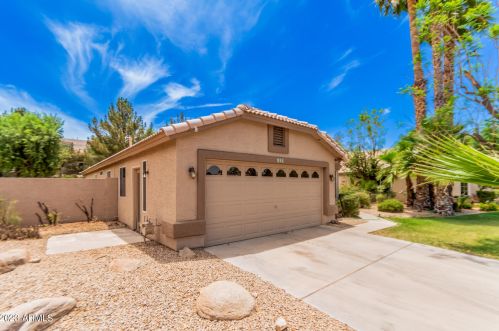 553 Ash St, Gilbert, AZ 85233-6928