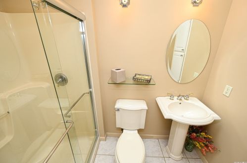 114 Fischer Ave, Islip Terrace NY  11752-2331 exterior