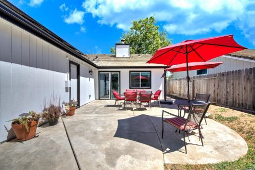 625 Evans Rd, Liberty Farms CA  95620-4272 exterior