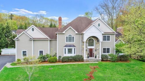 222 Roxbury Rd, Stamford, CT 06902-1222