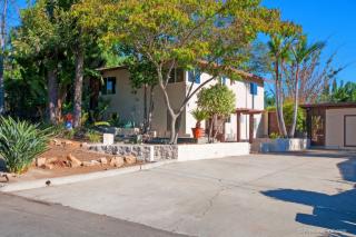 2538 Green Meadow Way, Vista, CA 92083-8008