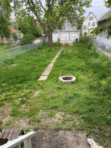 2959 6th St, Milwaukee WI  53215-3927 exterior