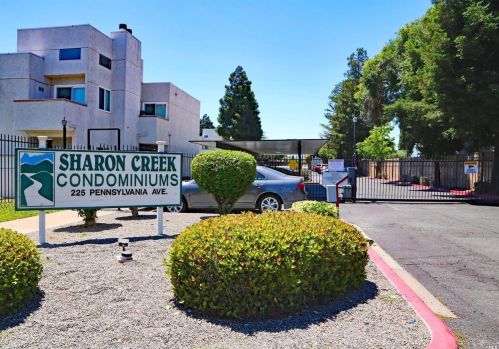 225 Pennsylvania Ave, Fairfield, CA 94533-6428