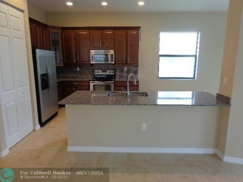 9136 39th St, Hollywood FL  33025-7354 exterior