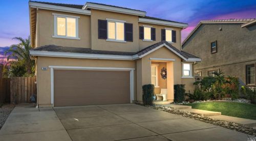 7018 Westminster Ct, Vacaville CA  95687-8254 exterior