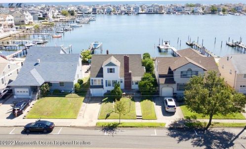160 Baltimore Ave, Point Pleasant Beach NJ  08742-4114 exterior