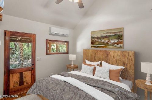 80 Gannet Pt Rd, Beaufort SC  29907-2306 exterior