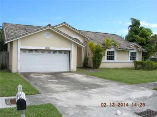 16445 144th Pl, Miami, FL 33177-1762