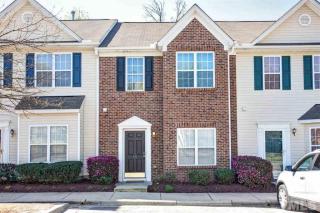 15 Edgebrook Cir, Durham, NC 27703-4904