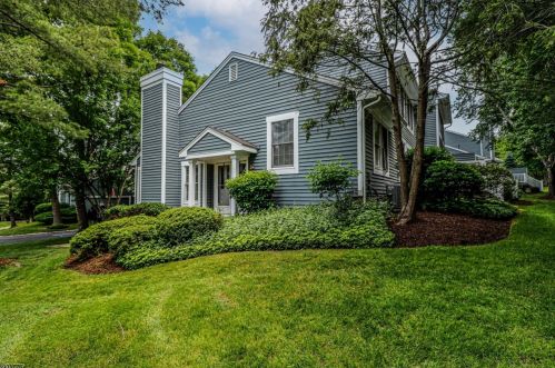 2 Knollcrest Rd, Bedminster, NJ 07921-1713
