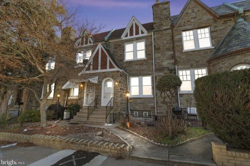 6233 16th St, Philadelphia, PA 19141-1921