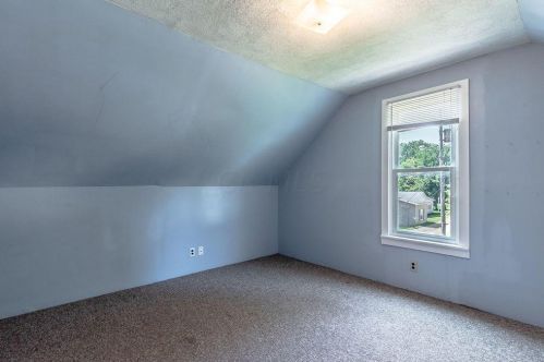 302 Calhoun St, Mount Vernon OH  43050-2012 exterior