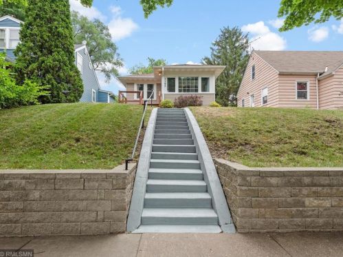 1195 5th St, Saint Paul, MN 55106-5316
