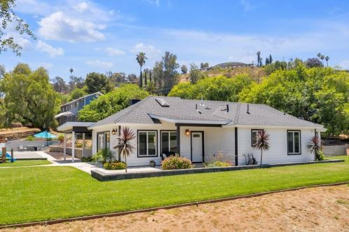 9607 Marilla Dr, Lakeside CA 92040-2806 exterior