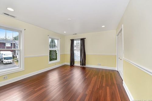 6 Nolan St, Norwalk CT  06850-2525 exterior