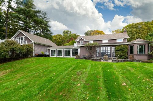 26 Curry Ln, Hyde Park, NY 12538-1220