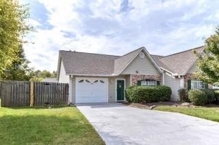 7591 Creek Song Ct, Knoxville, TN 37920-8233