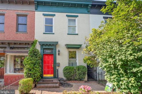 902 Carolina Ave, Washington, DC 20003-2144