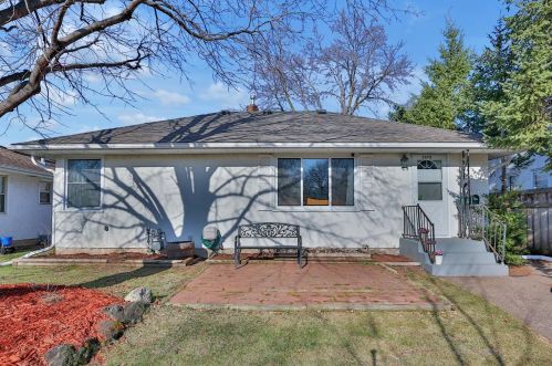 1573 Atlantic St, Saint Paul, MN 55106-1103